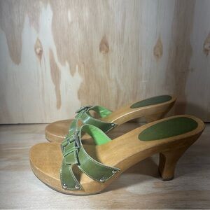 Mia Vintage Green Leather Heel Sandals Women’s Size 9